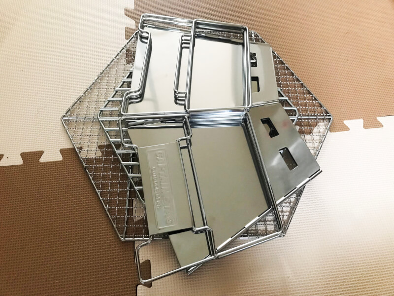 キャプテンスタッグのバーベキューコンロを折りたたんだ状態
